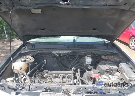 2012 Ford Escape Xls z USA, uszkodzony, nr VIN 1FMCU0C74CKA82653